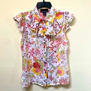 Adorable Cotton Button Down Short Sleeve Floral Top